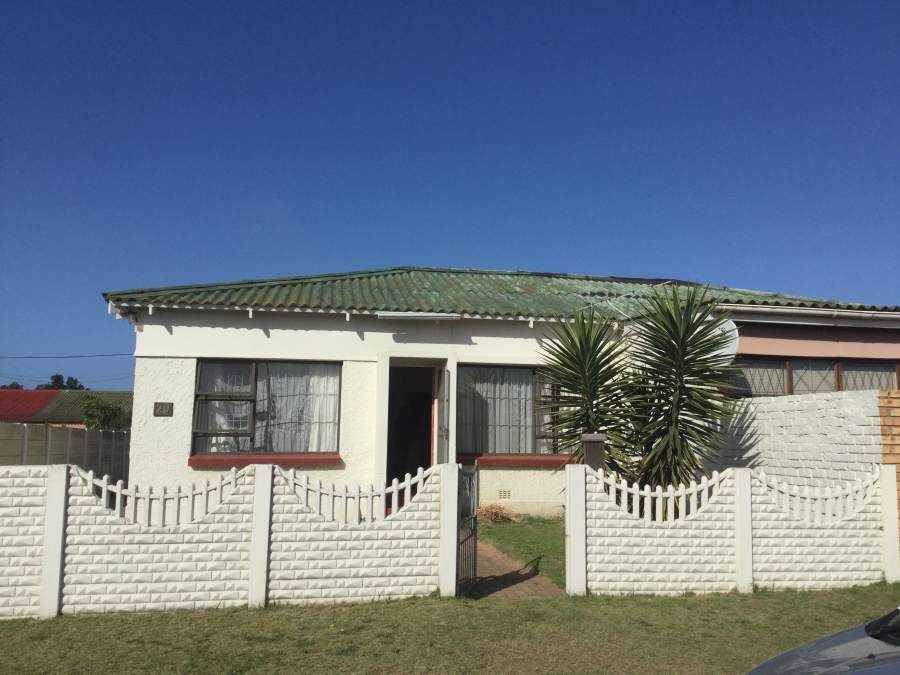 2 Bedroom Property for Sale in Forest Hill Eastern Cape